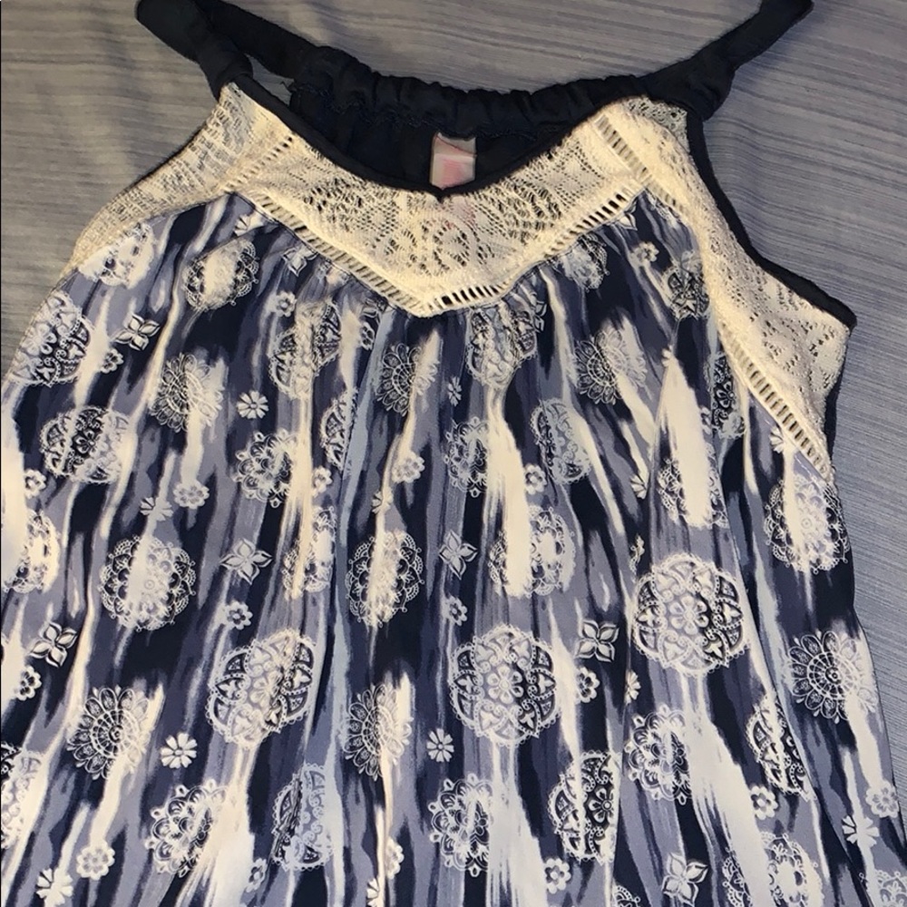 Navy sleeveless shirt